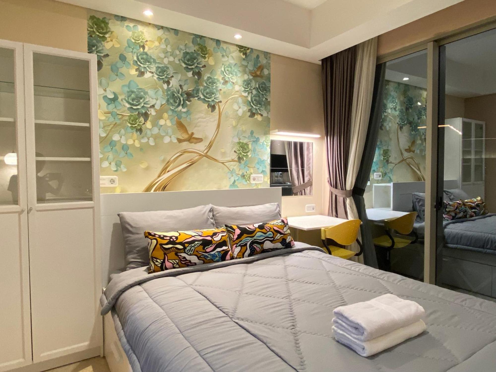 Comfort And Luxury Private Room At Goldcoast Pik Jakarta Exterior photo
