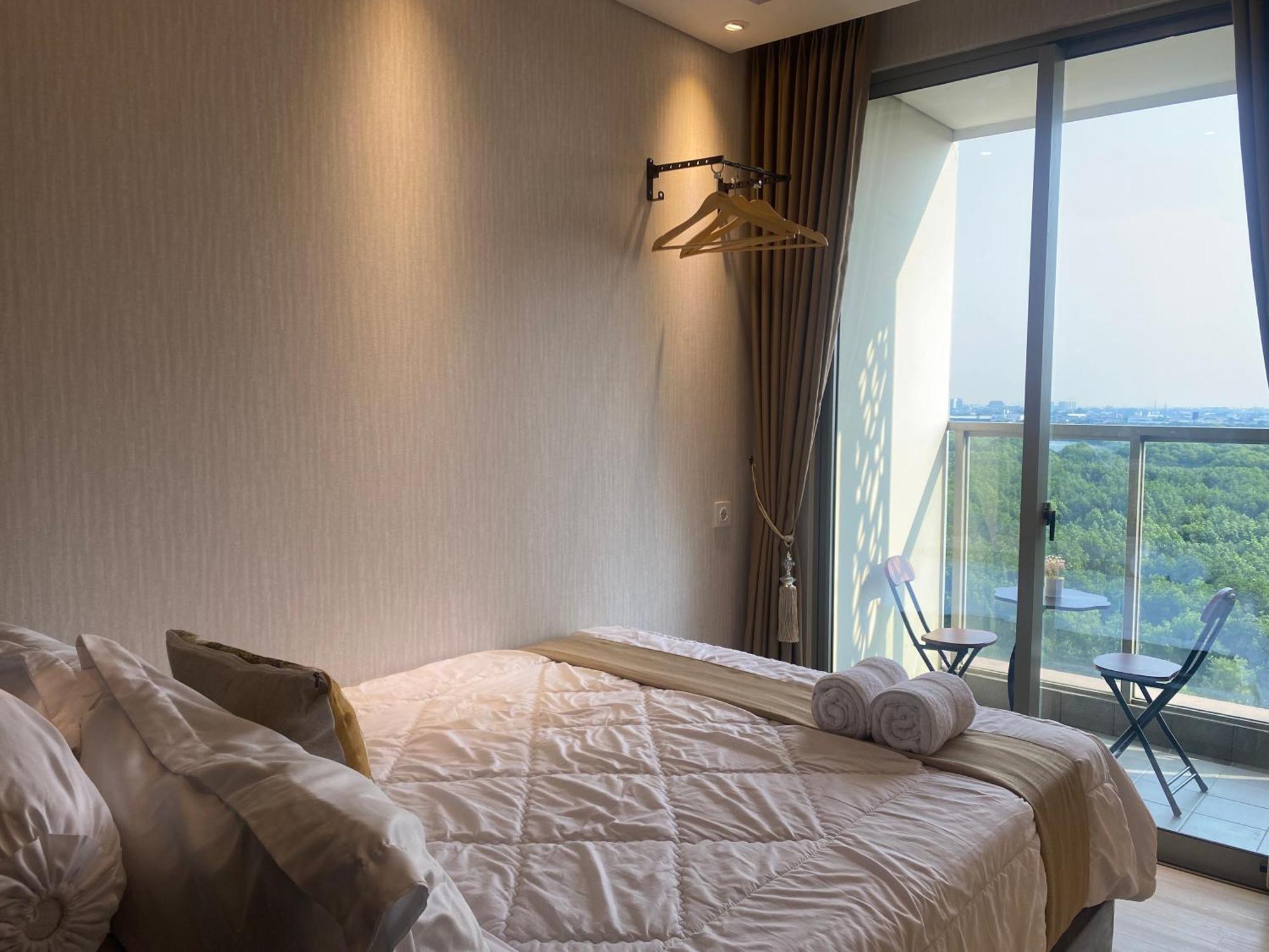 Comfort And Luxury Private Room At Goldcoast Pik Jakarta Exterior photo